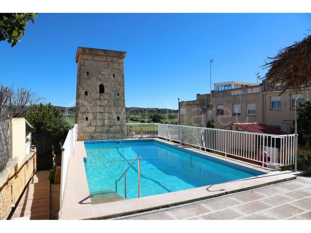 Chalet adosado situado en Sant Jordi