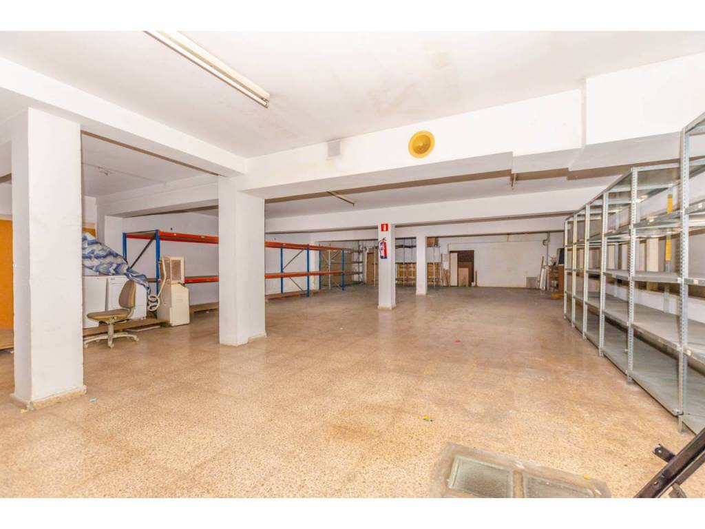 LOCAL A PIE DE CALLE 265m²