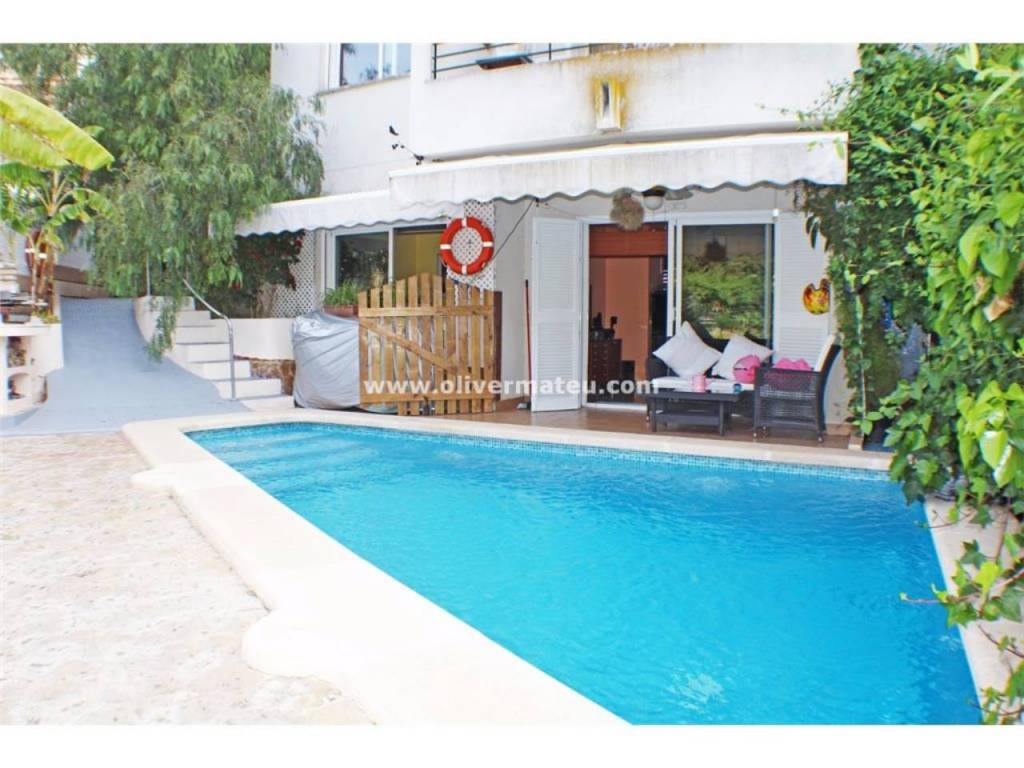PLANTA BAJA CON PISCINA PRIVADA
