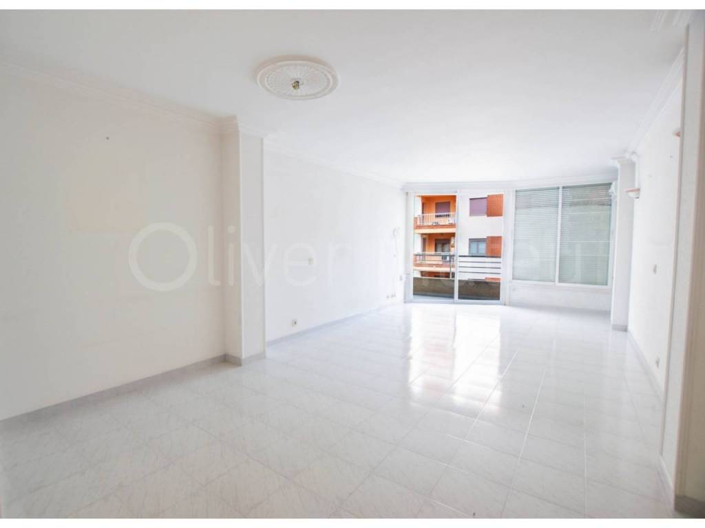 PISO AMPLIO EN FONERS