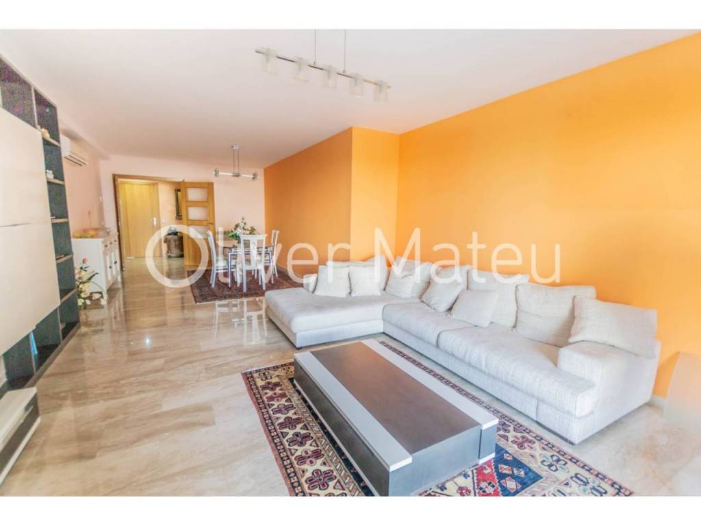 PISO AMPLIO Y LUMINOSO EN SON ESPANYOLET
