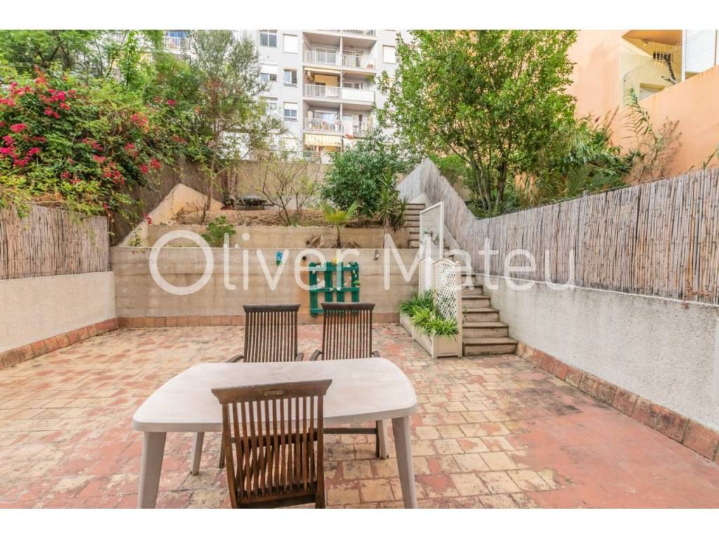 PLANTA BAJA CON TERRAZA Y JARDÍN EN SON ESPANYOLET