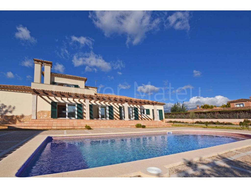 CHALET UNIFAMILIAR EN PARCELA DE 2000m² CON PISCINA EN SA PLANERA