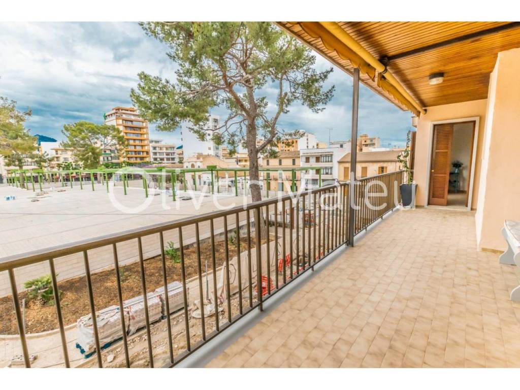 PISO DE CUATRO DORMITORIOS, TERRAZA Y PLAZA DE GARAJE