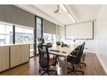 SE VENDE EDIFICIO DE OFICINAS EN EL PARC BIT