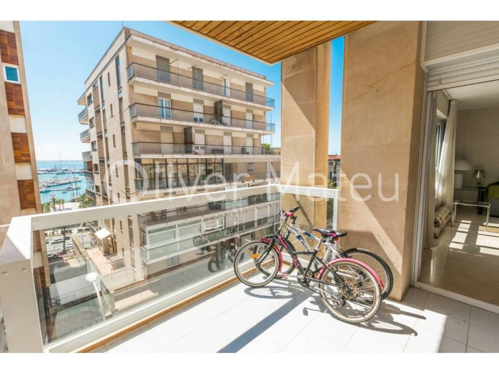 PISO EN ALQUILER SIN MUEBLES CUATRO DORMITORIOS Y PLAZA DE GARAJE