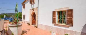 CASA MALLORQUINA DE DOS PLANTAS CON GARAJE, TERRAZA Y SOLAR DE 1075 M ² EN ESTABLIMENTS