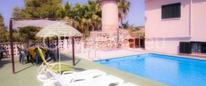 CASA CON PISCINA Y LICENCIA ETV A UN PASO DE PALMA