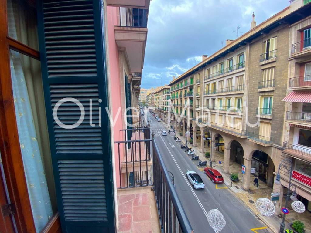 PISO CON ASCENSOR EN AVENIDA JAIME III