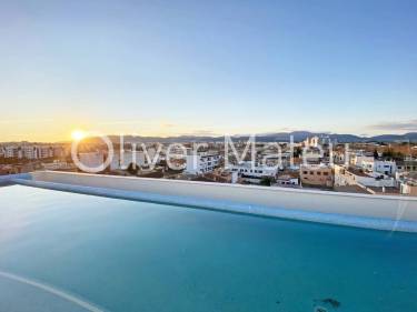 ÁTICO A ESTRENAR CON TERRAZA Y SOLARIUM