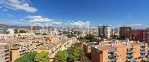 ÁTICO RENOVADO CON TERRAZAS Y VISTAS DESPEJADAS