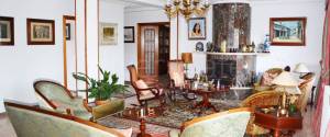 CHALET CON  JARDIN, PISCINA, GARAJE Y PISTA DE TENIS
