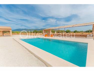 ESPECTACULAR VILLA A ESTRENAR EN PARCELA DE 61.913M²