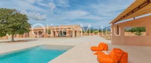 ESPECTACULAR VILLA A ESTRENAR EN PARCELA DE 61.913M²