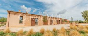 ESPECTACULAR VILLA A ESTRENAR EN PARCELA DE 61.913M²