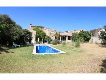 CASA EN EL CENTRO DE BINISSALEM CON 1594M² DE SOLAR Y 912M² DE CASA