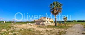 VILLA ON 87.000m² LAND IN SANT JORDI