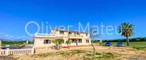 VILLA ON 87.000m² LAND IN SANT JORDI