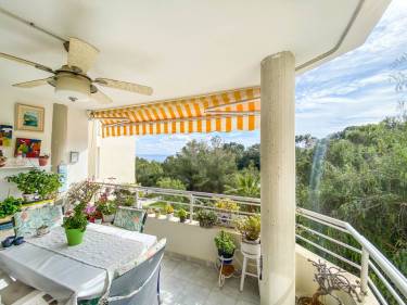 PISO CON TERRAZA Y PARKING, VISTAS AL MAR Y AL BOSQUE