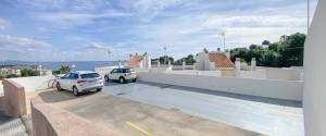PISO CON TERRAZA Y PARKING, VISTAS AL MAR Y AL BOSQUE