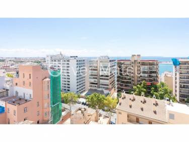 ÁTICO DÚPLEX CON VISTAS INCREÍBLES