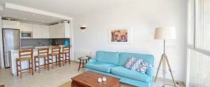 APARTAMENTO CON GRAN TERRAZA - CERCA DE LA PLAYA
