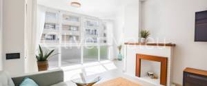 APARTAMENTO DOS DORMITORIOS CON TERRAZA EN PASEO MARÍTIMO CON VISTAS LATERALES AL MAR