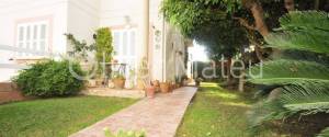 CHALET PAREADO EN CAN CARBONELL