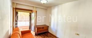 PISO MÁS ESTUDIO CON TERRAZA, PISCINA Y PARKING EN EL TERRENO
