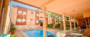 PISO MÁS ESTUDIO CON TERRAZA, PISCINA Y PARKING EN EL TERRENO