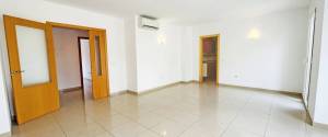 PISO SEMINUEVO DE 3 DORMITORIOS