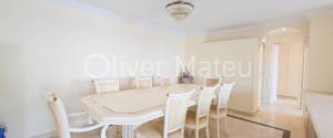 APARTAMENTO CON TERRAZA Y VISTAS FRONTALES AL MAR EN ILLETAS