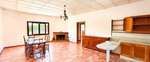 CASA RÚSTICA CON PISCINA Y HUERTO