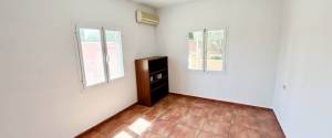 CASA RÚSTICA CON PISCINA Y HUERTO