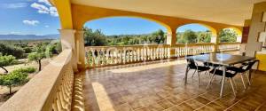 VILLA ON 7,400M² PLOT IN SA CABANETA