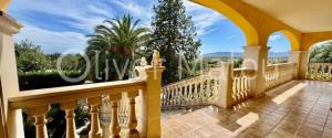 VILLA ON 7,400M² PLOT IN SA CABANETA