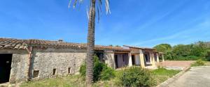 CASA CON CUADRAS DE CABALLOS EN PARCELA DE 15.000m² EN CA'N PICAFORT