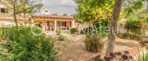 MALLORQUINISCHES HAUS MIT GARTEN UND GARAGE