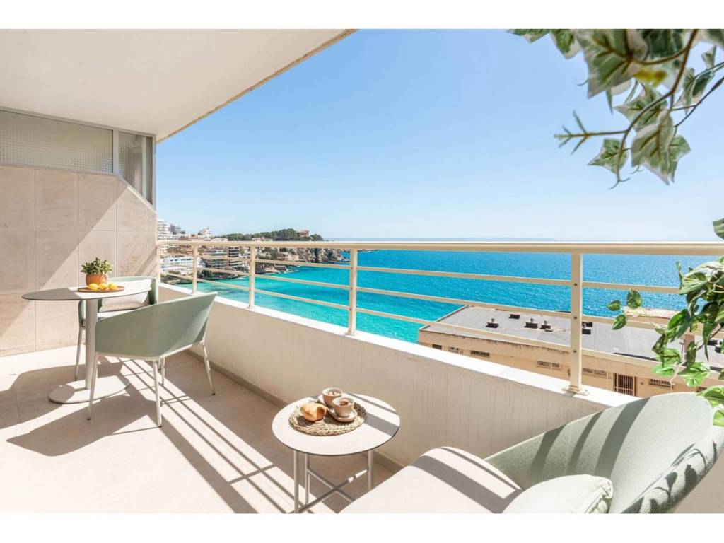 APARTAMENTO REFORMADO CON VISTAS AL MAR