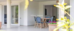 GROSSES EG MIT PRIVATEM GARTEN NEBEN DEM GOLFPLATZ