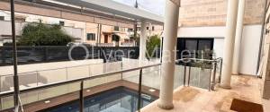 GRAN CHALET ADOSADO DE 4 DORMITORIOS CON PISCINA Y GARAJE
