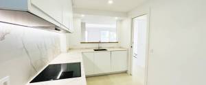 RENOVIERTE PENTHAUS-WOHNUNG MIT PRIVATER TERRASSE
