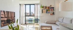 CENTRALLY LOCATED PENTHOUSE APARTMENT WITH LARGE ROOF TERRACE