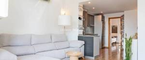 CENTRALLY LOCATED PENTHOUSE APARTMENT WITH LARGE ROOF TERRACE