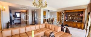 LARGE FOUR-BEDROOM APARTMENT WITH SEA VIEWS ON THE WATERFRONT