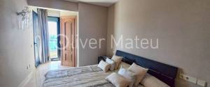LARGE FOUR-BEDROOM APARTMENT WITH SEA VIEWS ON THE WATERFRONT