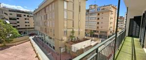 PISO CÉNTRICO PARA RENOVAR CON PLAZA DE PARKING