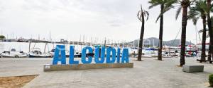 STUDIO WITH TERRACE ON THE SEAFRONT IN PUERTO DE ALCUDIA