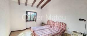 LARGE RUSTIC HOUSE WITH POOL AND GARAGE IN ESTABLIMENTS