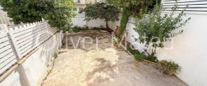 APARTAMENTO CON PATIO EN EL TERRENO